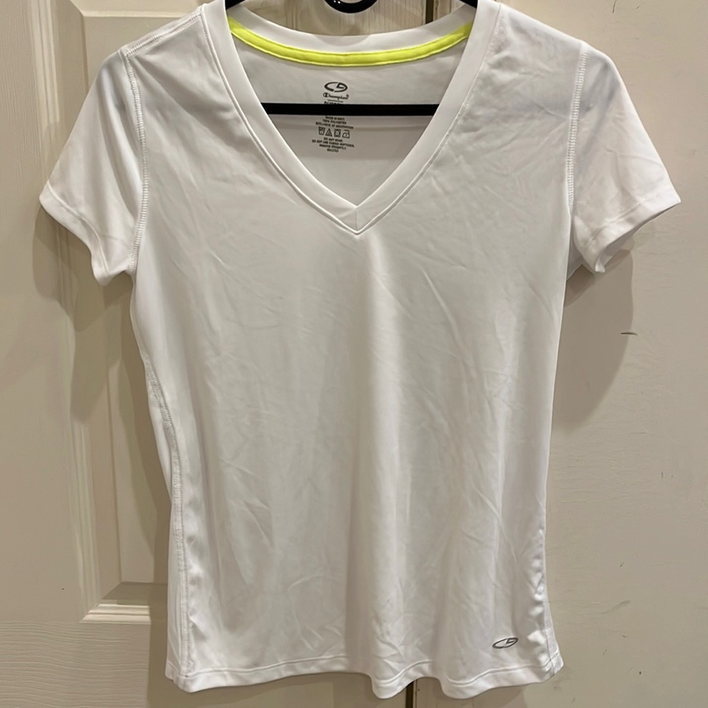 Champion white v neck t-shirt. Size xs